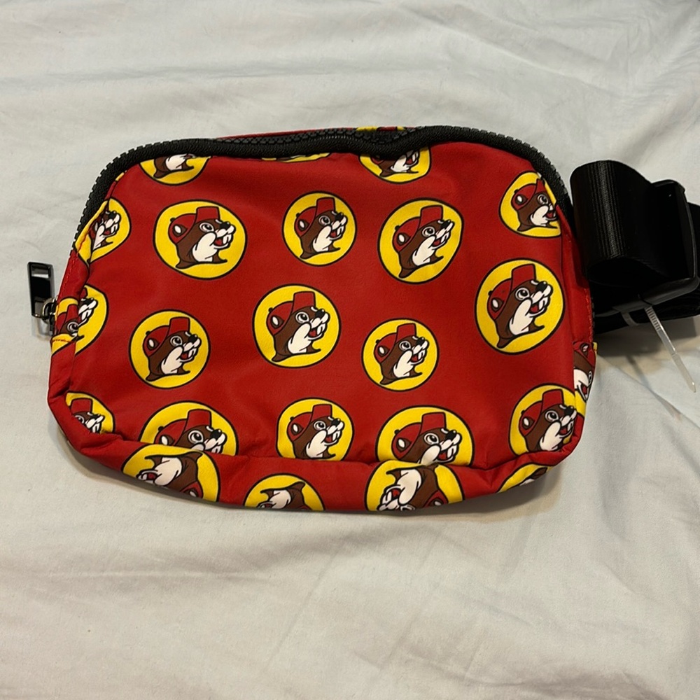 Buc-Ee’s Crossbody Belt Bag